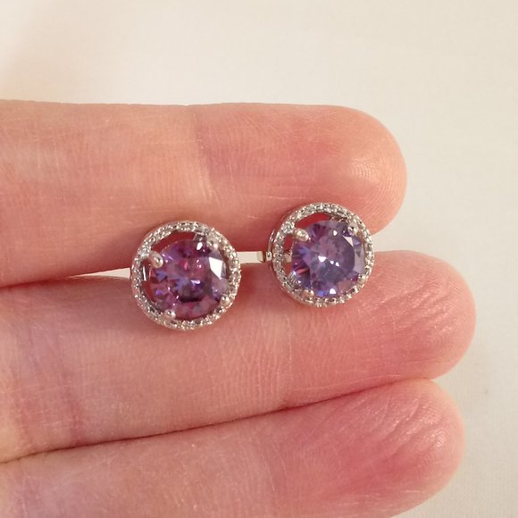 18K White Gold Filled Amethyst Purple Diamond Zircon Stud Earrings Gorgeous Gift - Picture 3 of 3